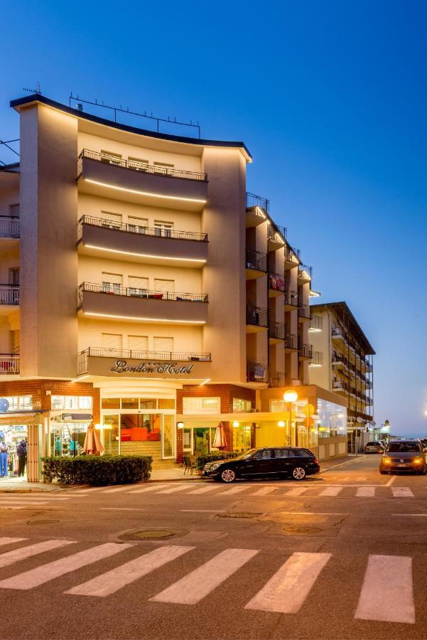 Hotel London 3*